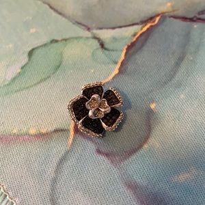 Black diamond flower pendant set in 925 silver